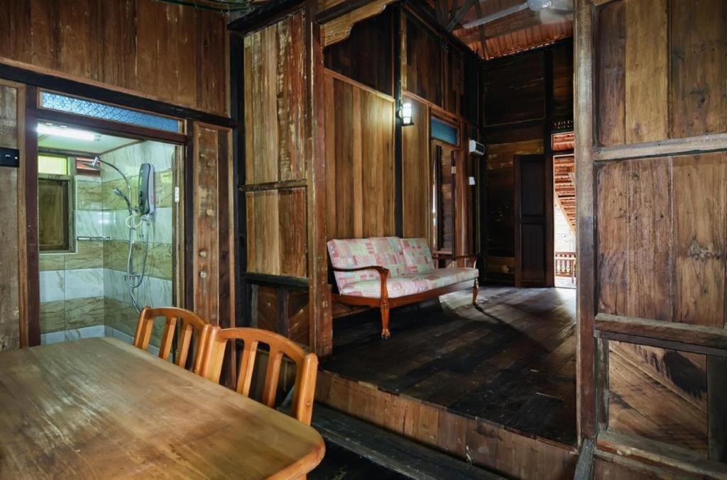 Oyo Home 90745 Desa Balqis Beach Resort Malacca Екстериор снимка