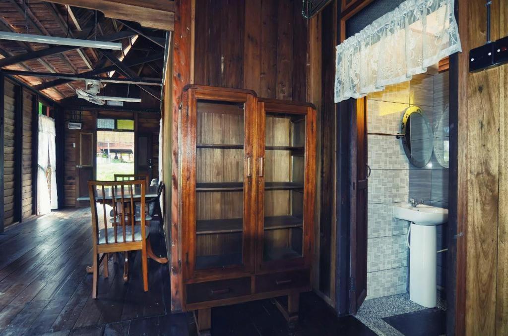 Oyo Home 90745 Desa Balqis Beach Resort Malacca Екстериор снимка